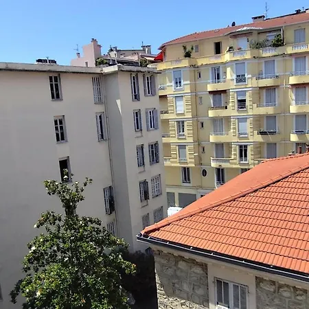 Centre-ville Pres De La Apartman Nizza